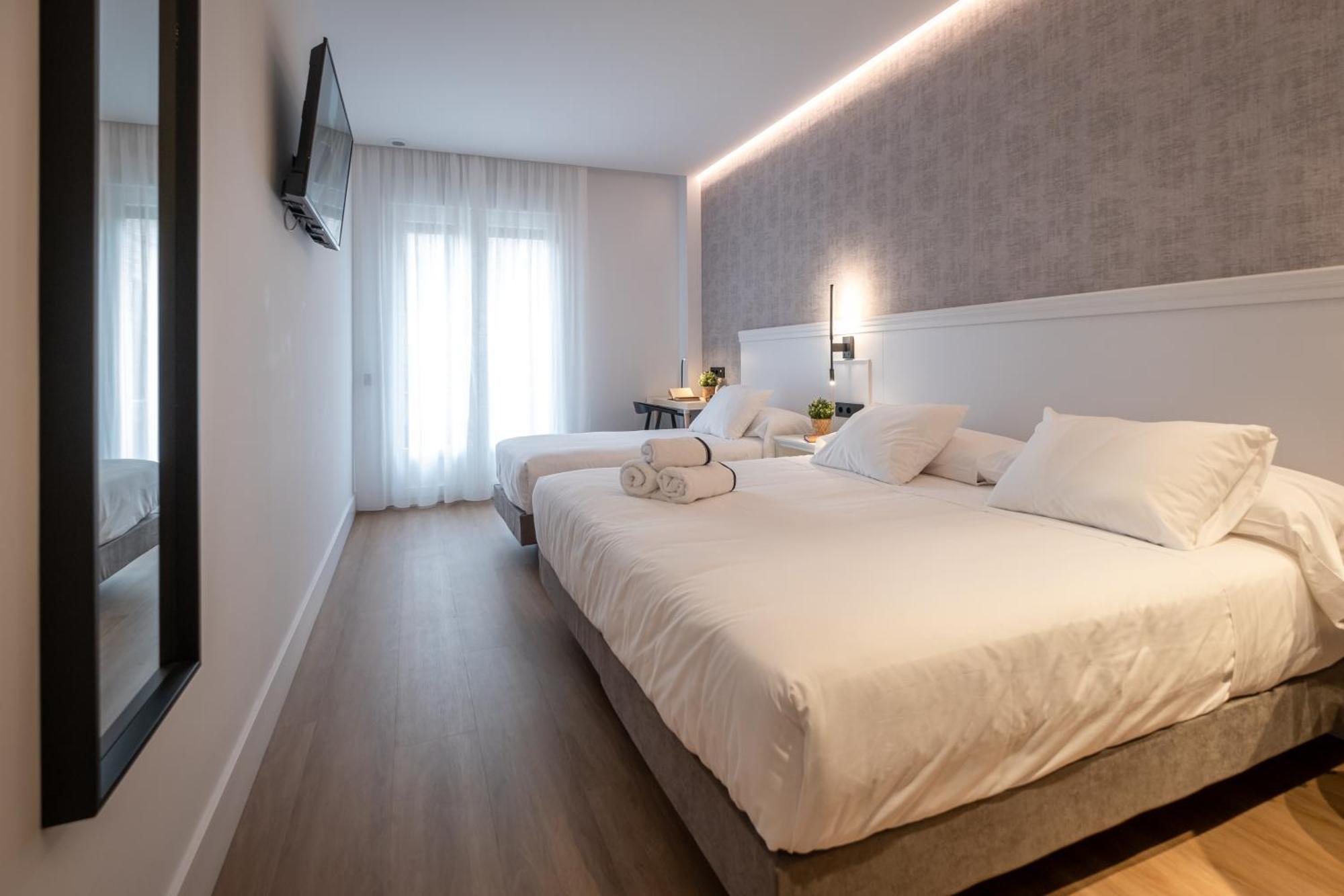Principe De Vergara Rooms Lujo En El Centro De Logroño Eksteriør bilde